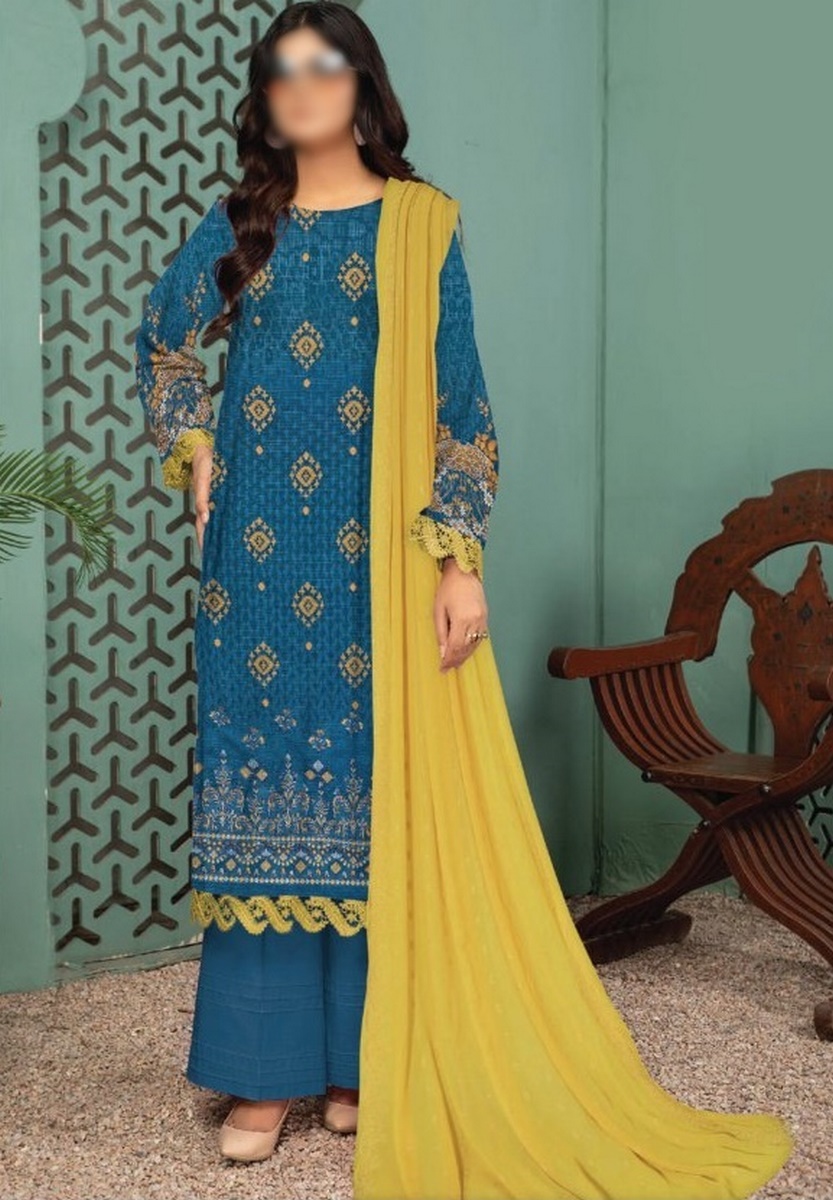 Design 05 Fantak Lawn Embroidered Collection 2023 Vol 23