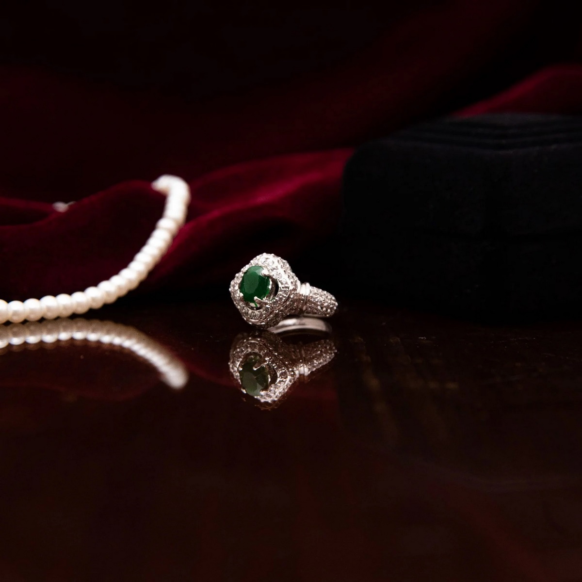 EMERALD RING YKL Jewellers Ring Collection
